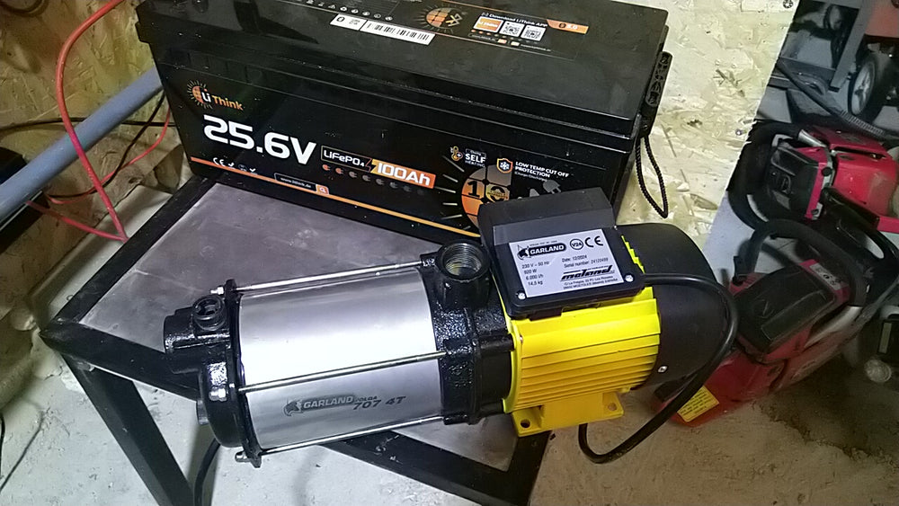 LiThink battery together with a water pump in the workshop